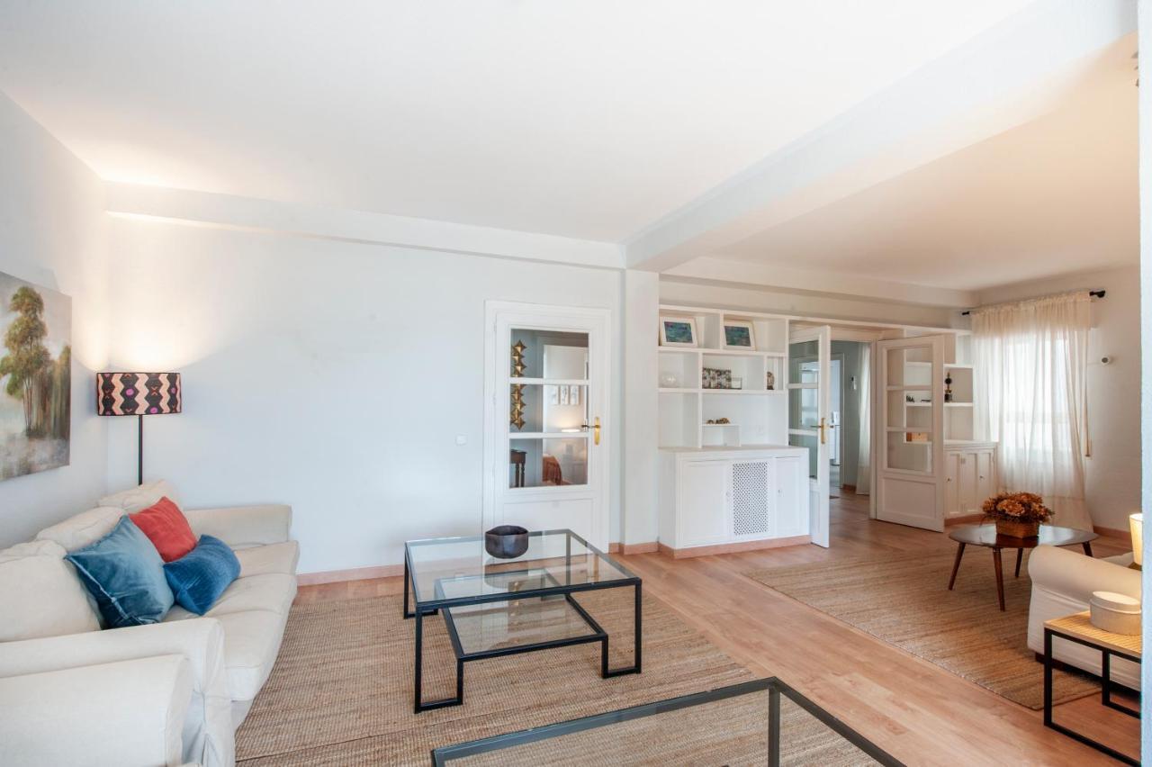 O&L Aire - Spacious And Bright Apartment In The Heart Of Sevilla Exterior foto