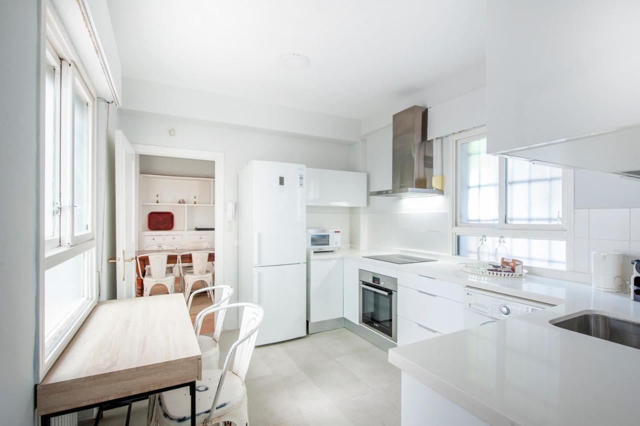 O&L Aire - Spacious And Bright Apartment In The Heart Of Sevilla Exterior foto